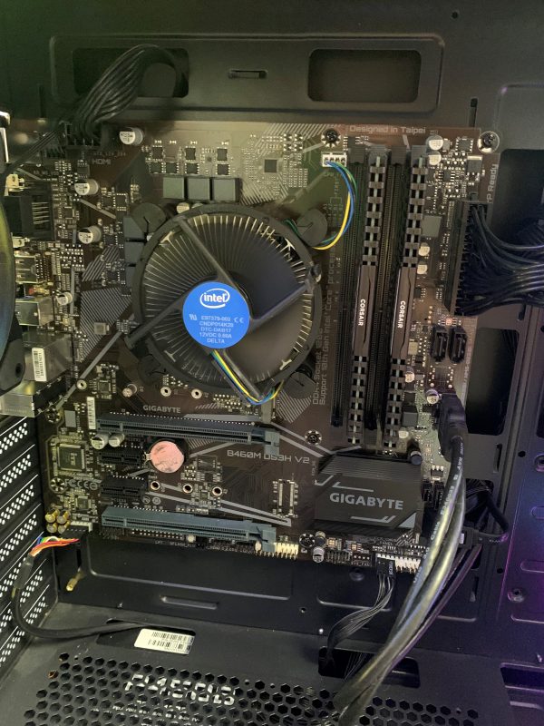 PC Gamer Gama de Entrada MSI Mag Forge 100R - Imagen 2