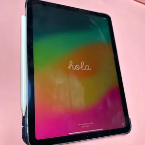 IPad air 4ta generación 256gb + lápiz+ cargador/cable +carcasa Smart  - Open Box