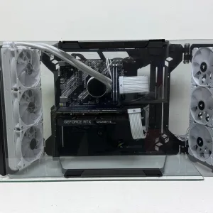 Pc Gamer Armado Masterframe 700, Procesador AMD Ryzen 5 5600X , Tarjeta Grafica RTX 3070ti 8Gb, SSD 500Gb, Memoria Ram ddr4 16GB (2X8GB), Refrigeracion liquida Nox Hummer M-360, Placa Madre Prime A520M