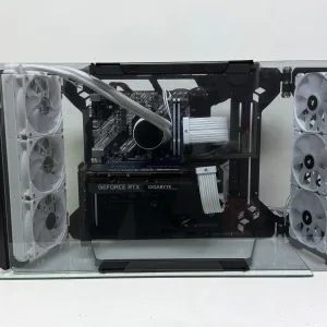 Pc Gamer Armado Masterframe 700, Procesador AMD Ryzen 5 5600X , Tarjeta Grafica RTX 3070ti 8Gb, SSD 500Gb, Memoria Ram ddr4 16GB (2X8GB), Refrigeracion liquida Nox Hummer M-360, Placa Madre Prime A520M