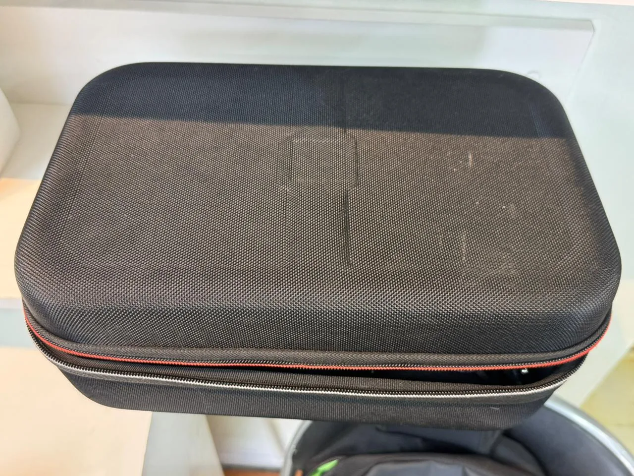 Consola Nintendo Switch V1 HAC-001 Segunda Mano, Con Carcasa de Pikachu, Incluye Super Smash Bros Switch, Con Bolso Rigido de Regalo - Imagen 3