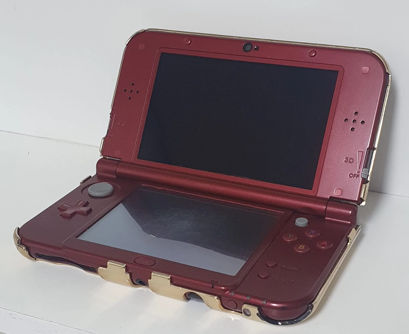 Consola New Nintendo 3ds XL Roja (Semi Nuevo) - Imagen 2