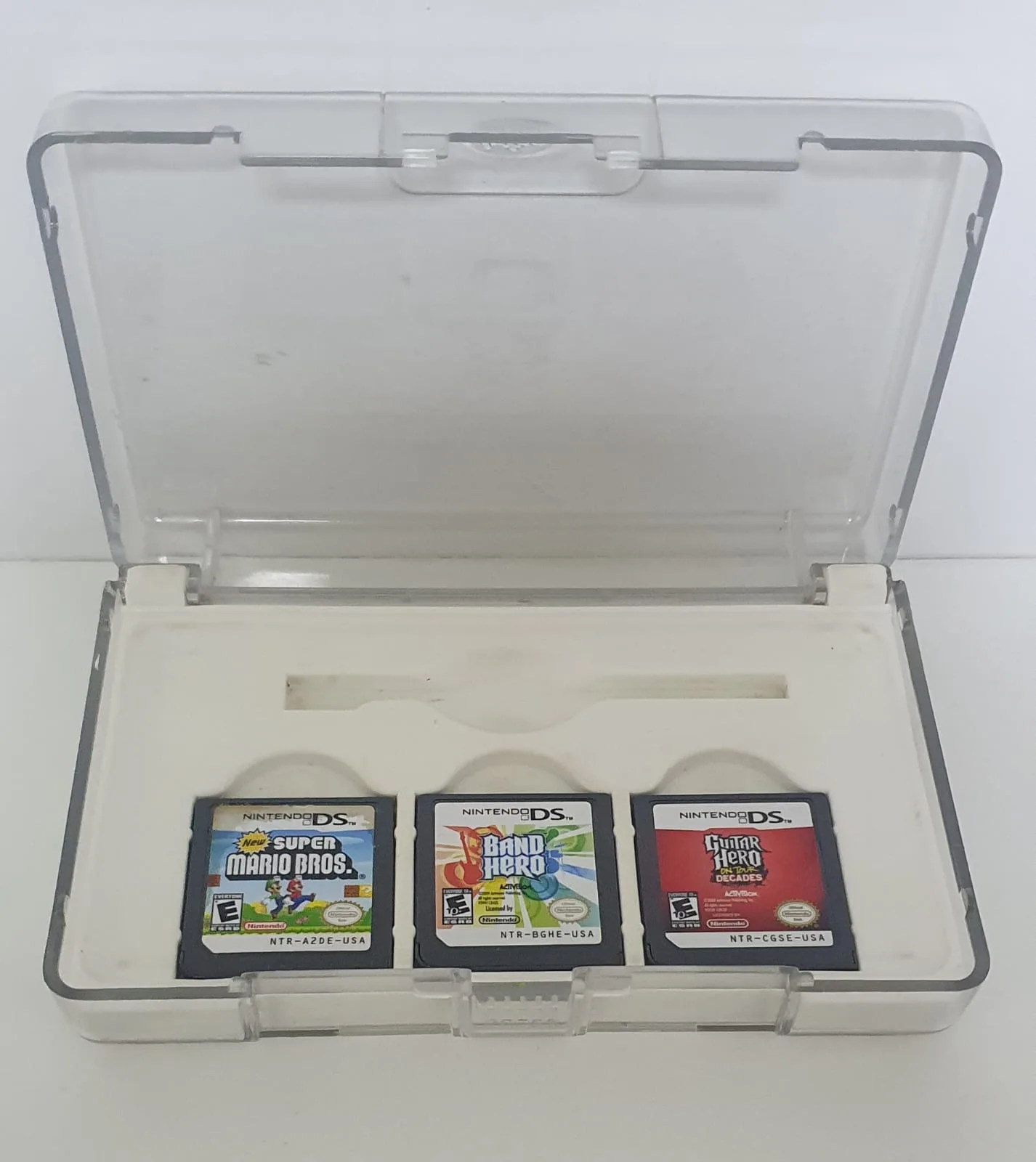 Nintendo DS Lite Blanca + 3 Juegos Originales + Grip Guitar Hero - Imagen 3