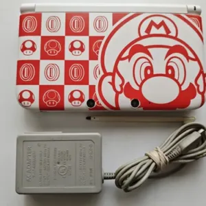 Consola Nintendo 3DS XL Mario White Edition